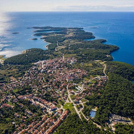 Studio Apartman Premantura Eksteriør bilde