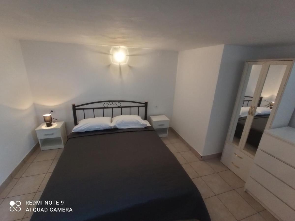 Studio Apartman Premantura Eksteriør bilde