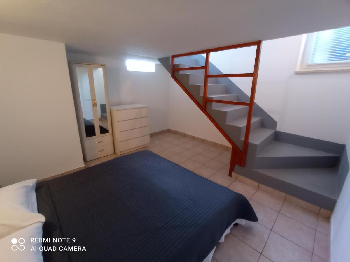 Studio Apartman Premantura Eksteriør bilde